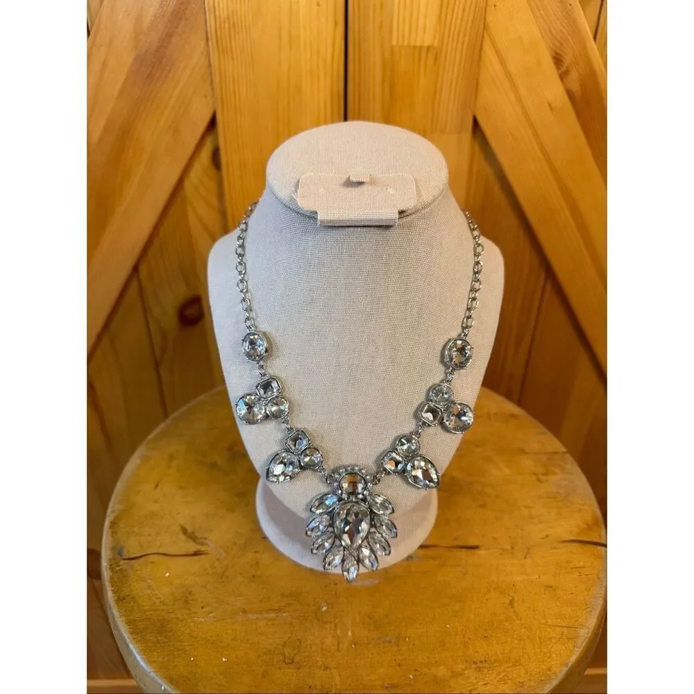 Nordstrom Jeweled Chunky Statement Necklace (7467)